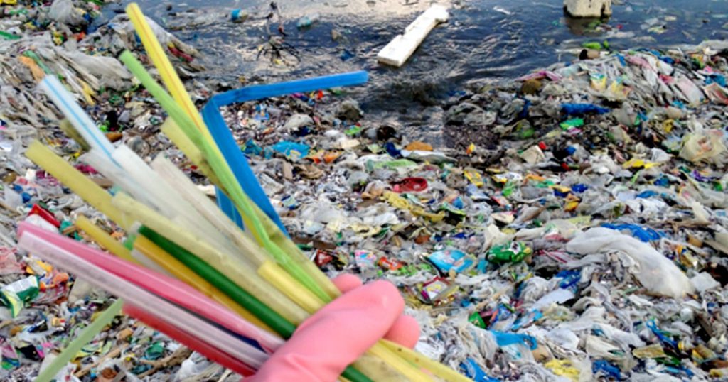 plastic-pollution-greenpeace-1024x538